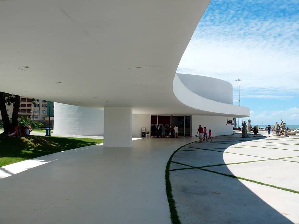 Galeria Janete Costa, Parque Dona Lindu